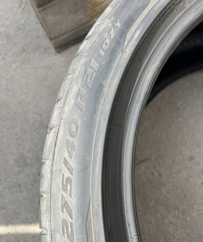 Pirelli P Zero PZ4 275/40 R21