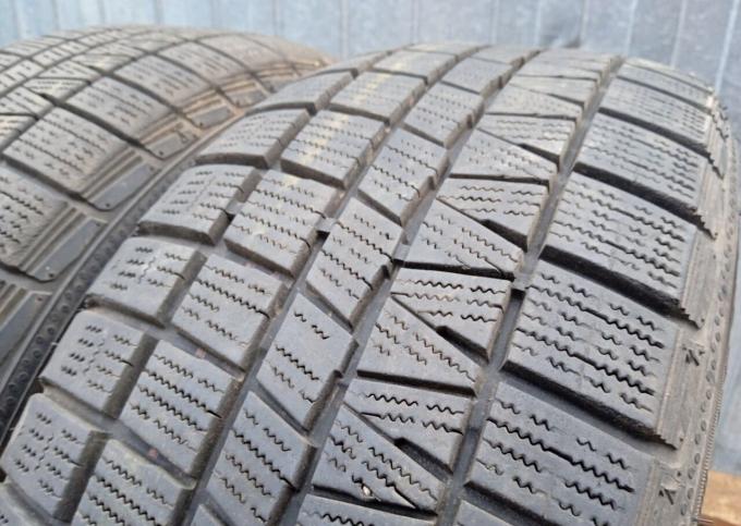 Nankang ESSN-1 Corsafa 215/60 R17