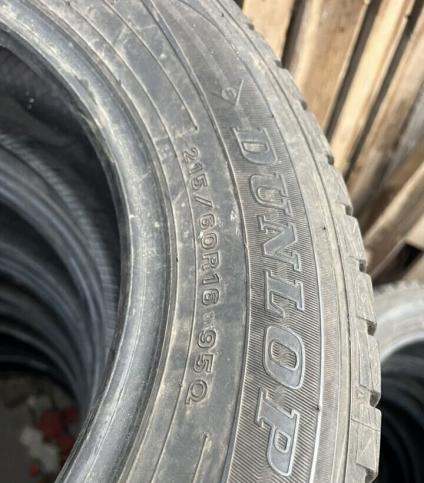 Dunlop Winter Maxx WM01 215/60 R16