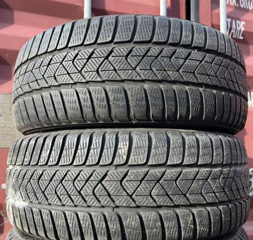 Pirelli Winter Sottozero 3 225/45 R18