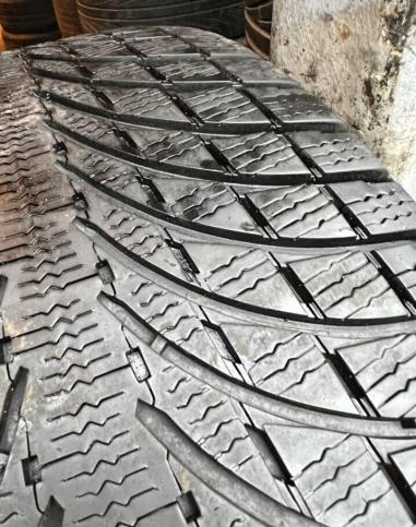 Michelin Latitude Alpin LA2 275/45 R20