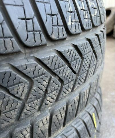 Pirelli Winter Sottozero 3 245/45 R19