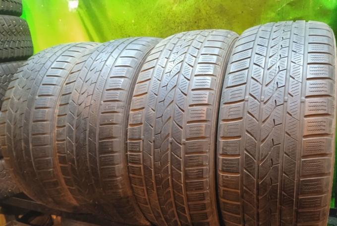 Falken Eurowinter HS-439 235/55 R18