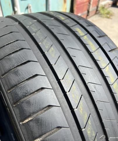 Pirelli P Zero PZ4 285/30 R21