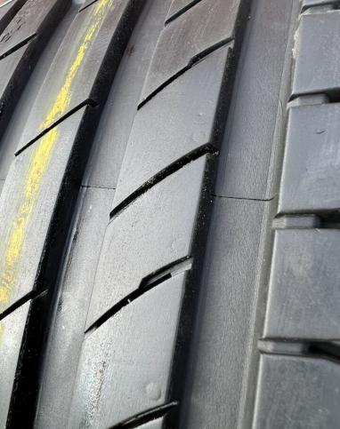 Kumho Ecsta PS71 245/40 R20