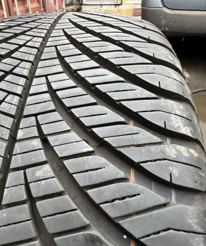 Goodyear Vector 4Seasons Gen-2 215/50 R17