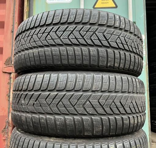 Pirelli Winter Sottozero 3 255/45 R19