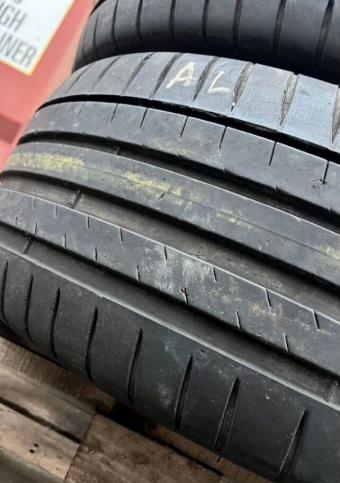 Michelin Pilot Sport 4 245/45 R17