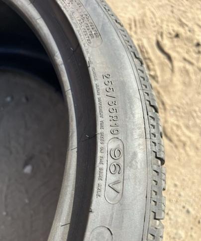 Michelin Pilot Alpin 4 255/35 R19