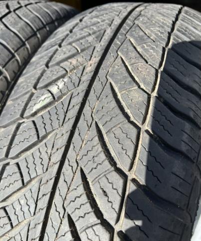 Goodyear UltraGrip 8 Performance 205/65 R16