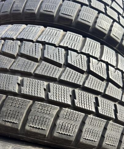 Dunlop Winter Maxx WM01 215/45 R17