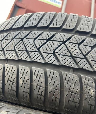 Pirelli Winter Sottozero 3 225/45 R18