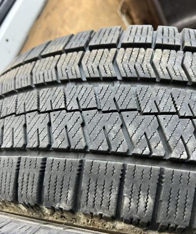 Bridgestone Blizzak VRX2 205/55 R16