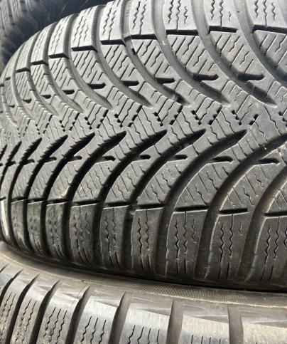 Michelin Alpin 4 215/55 R16