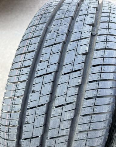 Continental Vanco 2 215/65 R15C