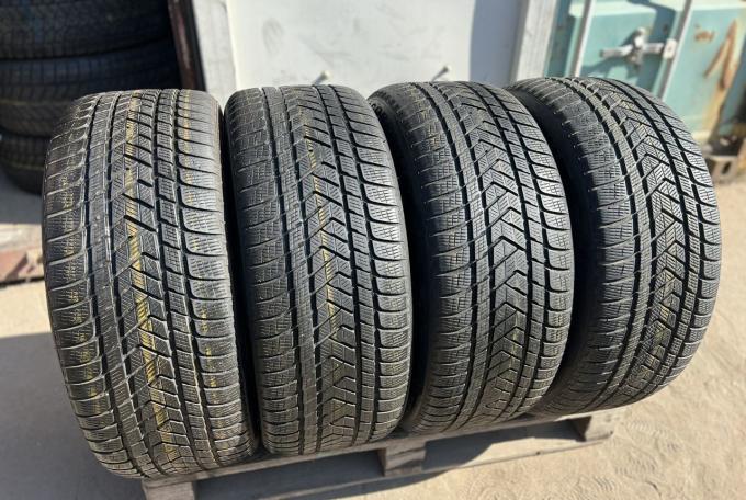 Pirelli Scorpion Winter 275/45 R21