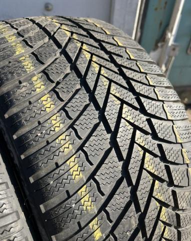 Bridgestone Blizzak LM-005 255/35 R20