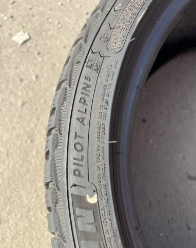 Michelin Pilot Alpin 5 235/40 R18