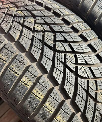 Goodyear UltraGrip Performance+ 265/40 R21