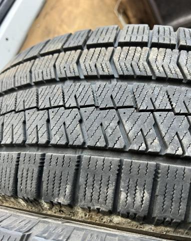 Bridgestone Blizzak VRX2 205/55 R16