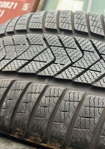 Pirelli Scorpion Winter 275/45 R20