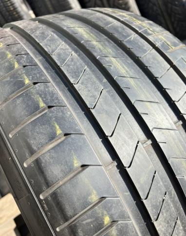 Pirelli P Zero PZ4 285/30 R22