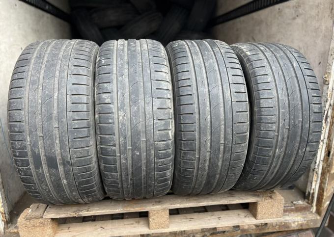 Nokian Tyres Hakka Black 275/45 R20