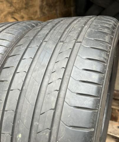 Pirelli P Zero PZ4 255/40 R20