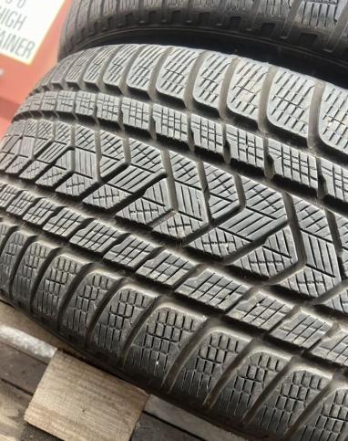 Pirelli Scorpion Winter 275/45 R21