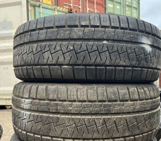 Pirelli Ice Asimmetrico 215/60 R16