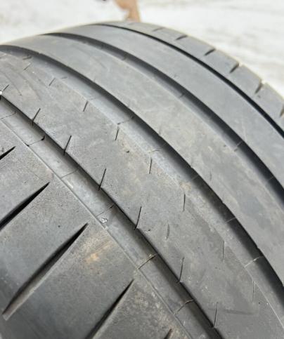 Michelin Pilot Sport 4 315/30 R21