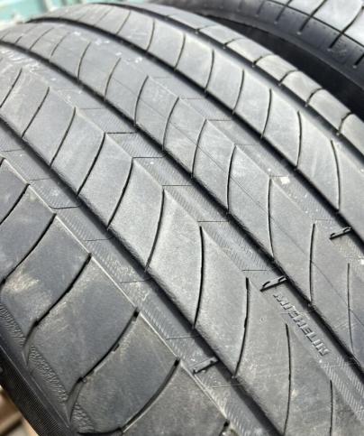 Michelin Primacy 4 235/55 R18