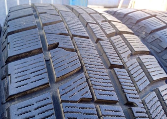 Yokohama Ice Guard IG50+ 205/65 R16
