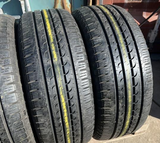 Goodyear EfficientGrip SUV 4x4 245/60 R18