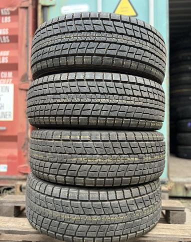 Dunlop Winter Maxx SJ8 265/70 R16