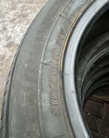 Yokohama dB Decibel E70B 215/60 R16