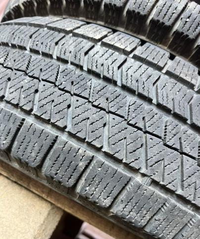 Bridgestone Blizzak VRX2 185/65 R15