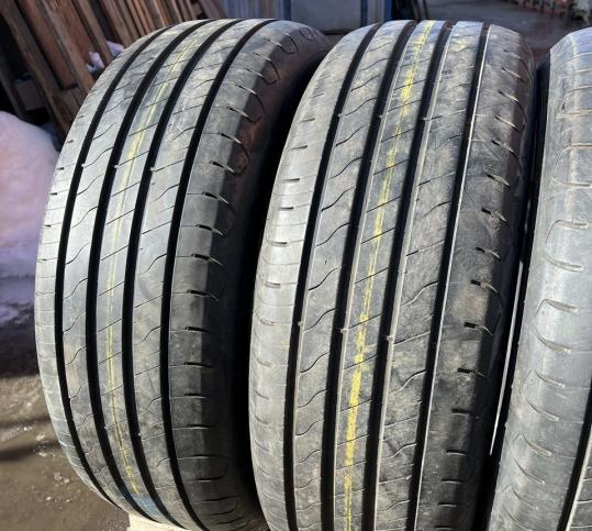 Goodyear EfficientGrip 2 SUV 275/60 R20