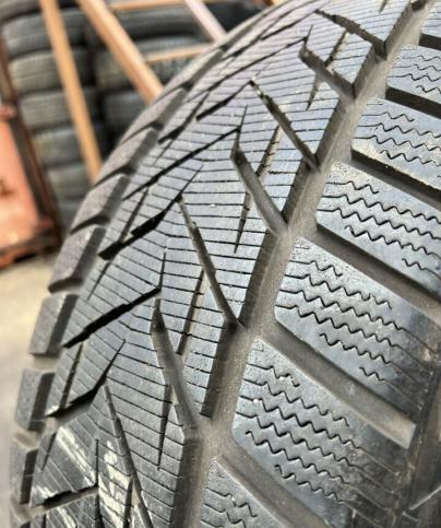 Vredestein Wintrac Xtreme S 235/50 R18