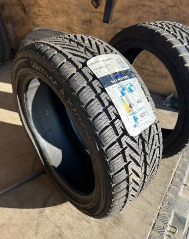 Vredestein Wintrac Xtreme 215/45 R17