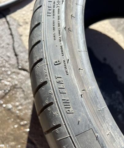 Pirelli P Zero PZ4 275/30 R21