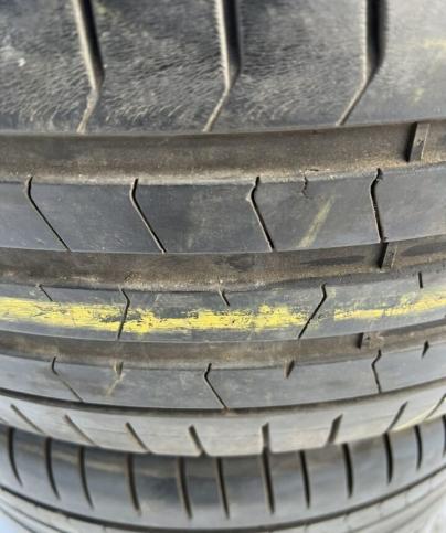 Pirelli P Zero PZ4 315/35 R21