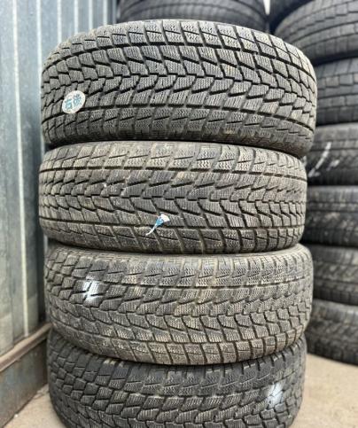 Toyo Winter Tranpath SU-4 235/60 R16