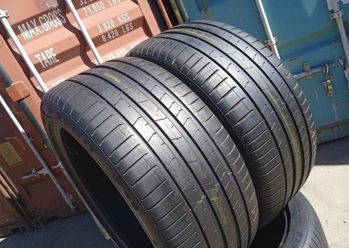 Pirelli P Zero PZ4 275/40 R20