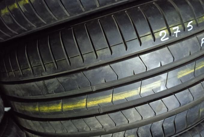 Pirelli P Zero PZ4 275/40 R21