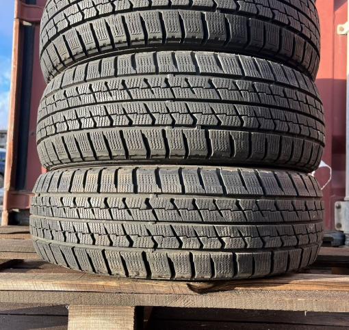 Goodyear Ice Navi Zea II 205/60 R16