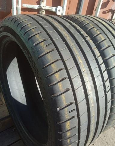 Michelin Pilot Sport 5 245/40 R18