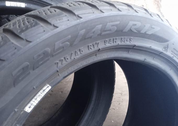 Pirelli Winter Sottozero 3 225/45 R17