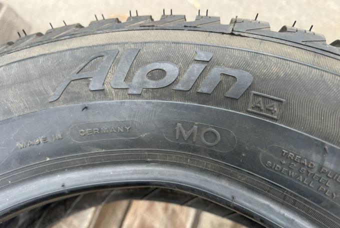 Michelin Alpin 4 205/60 R16