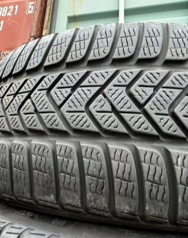 Pirelli Winter Sottozero 3 255/45 R19